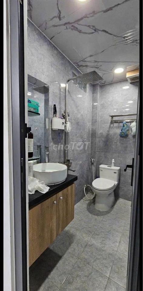 NHÀ ĐẸP 4 TẦNG NGAY CƯ XÁ LỮ GIA- KHU VIP Q.11- SÀN BTCT- 20M RA MT