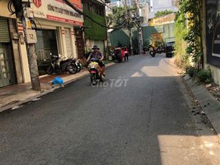 cần bán nhà hẻm ô tô, có 5 tầng và 56m2 , nhà 4 phòng giá 12,6 tỷ 