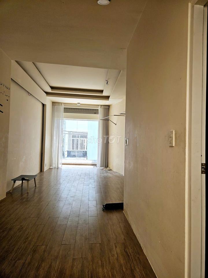 Bán nhà chính chủ Hoàng Văn Thụ , hẻm xe hơi