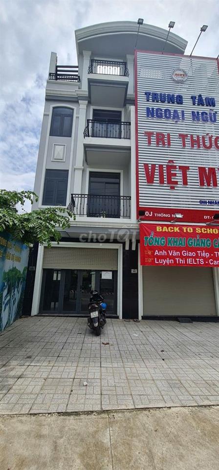 Bán nhà MT Thống Nhất DĨ An khu Bcons City