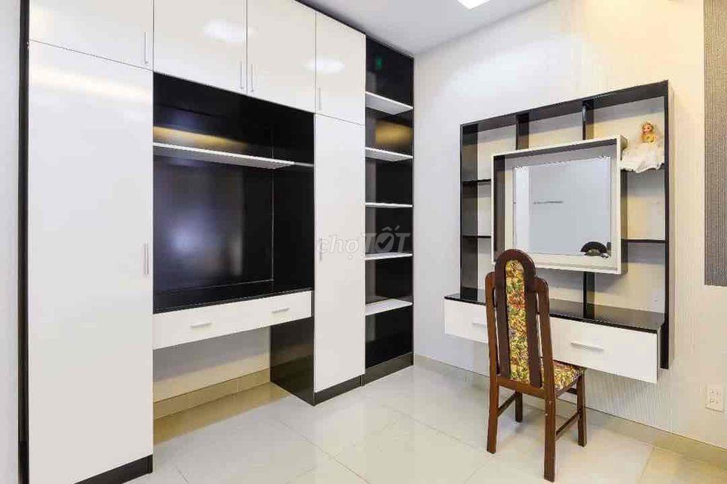 Bán nhà 80m2 | 5 Tầng ( 4 x 20) xe hơi tới nhà-Gần chợ Tân Bình 9T99