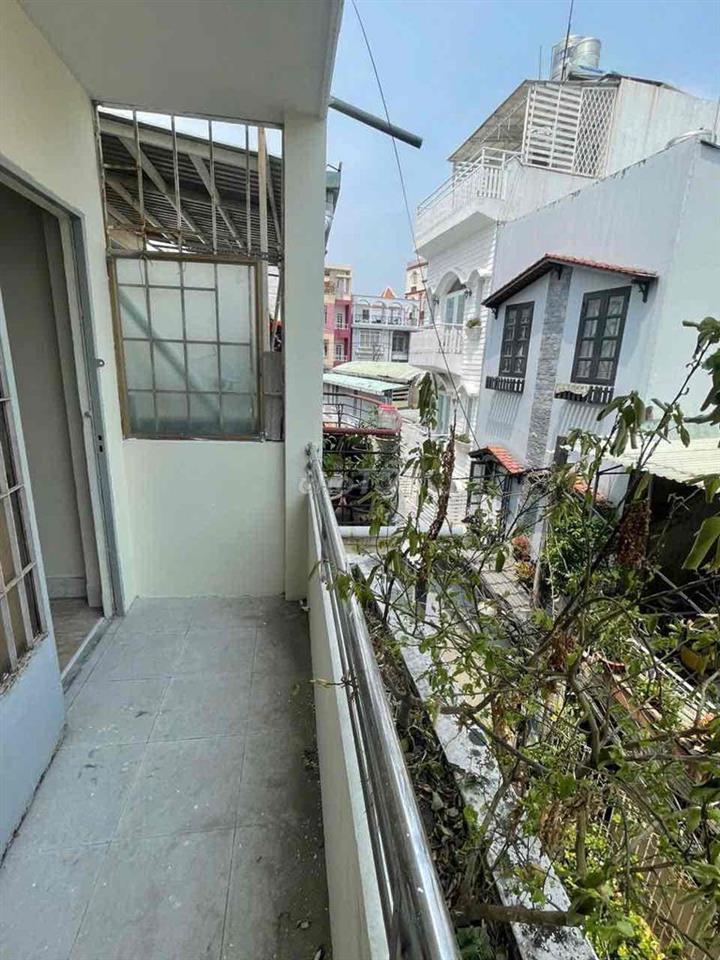 Nguyên Căn Hẻm xe hơi Bành Văn Trân  2pn