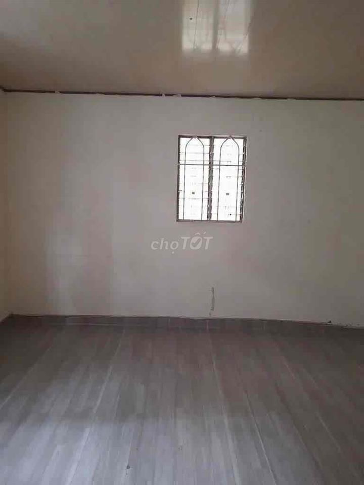 Nguyên căn HXH thông Nguyễn Hồng Đào Tân Bình 7,5 triệu