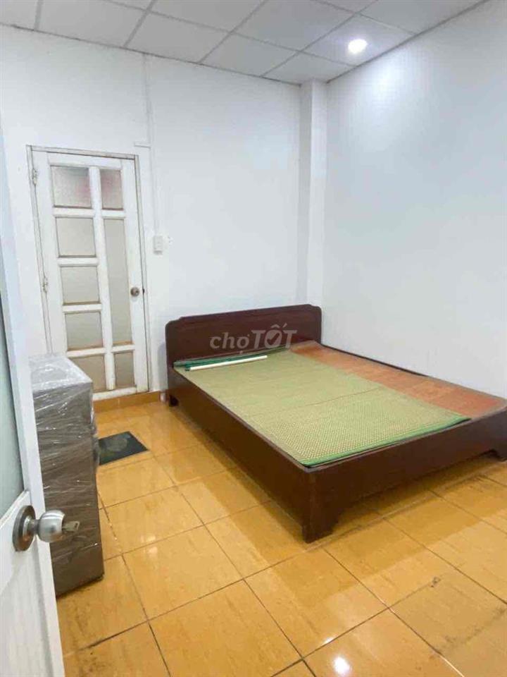 Nguyên căn 3 PN - Phú Lộc gần CMT8 Tân Bình 11 triệu