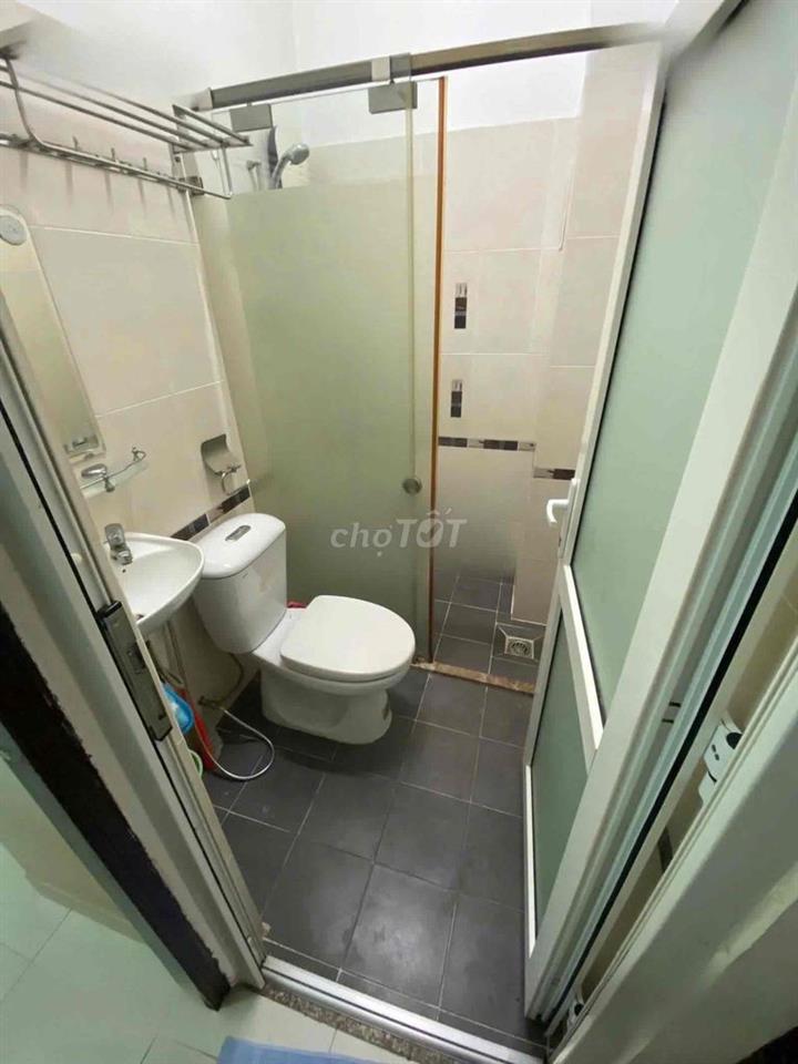 nguyên căn 4pn Nguyễn Tiểu La Q10 chỉ 15 trieu/ thang