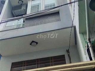 nguyên căn 4pn Nguyễn Tiểu La Q10 chỉ 15 trieu/ thang