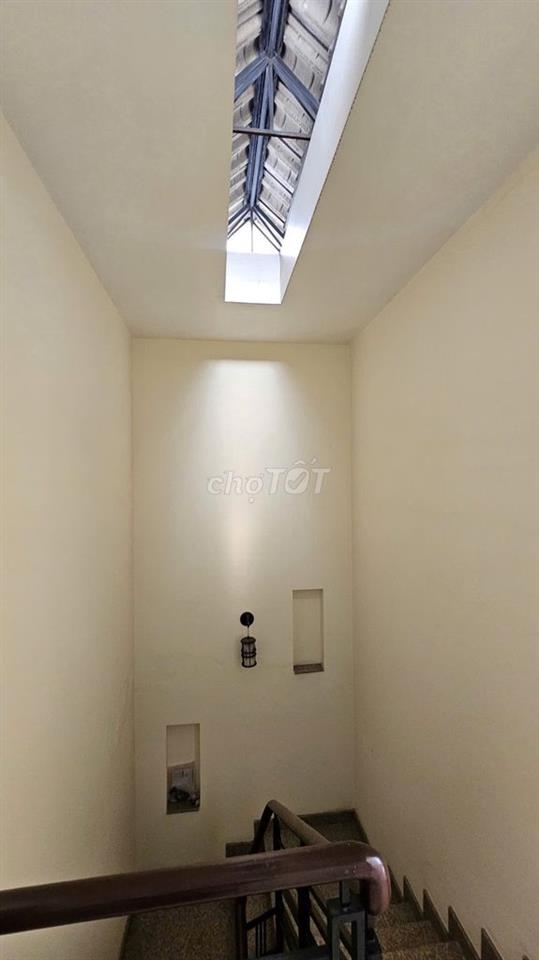 Bán Nhà 75m2 Ngang  4,3 Nở hậu gần Đất Thánh Tân Bình không dính TOD 