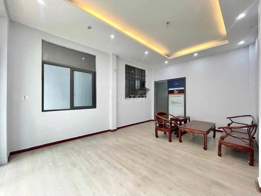 Nguyên căn HẺm xe Tải Cộng Hoà Gần nhà Ga T3 - 4 x 15m 