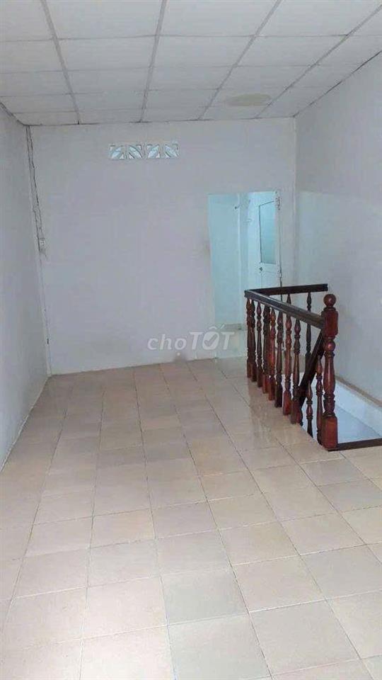 Nguyên căn Nguyễn Tri Phương Q10  gần Bà Hạt- 8 triệu 1 trệt 1 lầu 