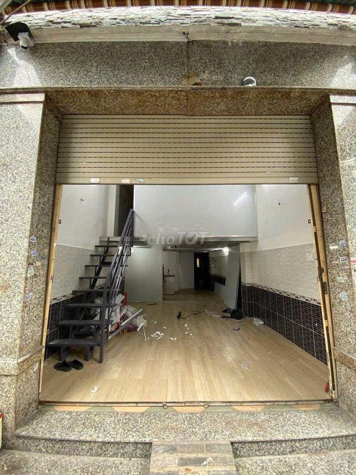 Nguyên căn Lạc Long Quân Q11 gần  Đầm sen có máy lạnh 