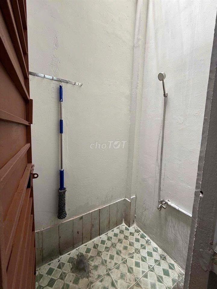 nguyên căn Hẻm xe hơi 2 PN vườn lài. Tân phí
