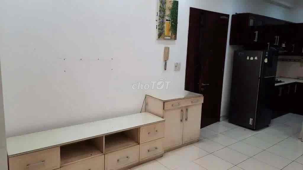 nguyên căn chung cư Thuận Việt gàn ĐH Bách khoa 2 pn full nội thất