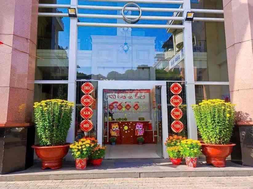 nguyên căn chung cư Thuận Việt gàn ĐH Bách khoa 2 pn full nội thất