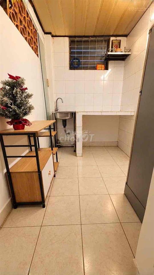 Nguyên căn Lê Thị Riêng Q1 - 2pn full nội thất 8 triệu