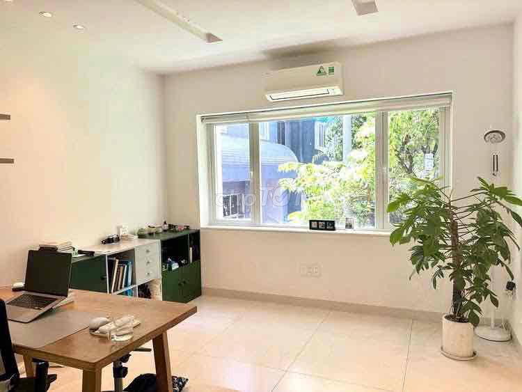 Cho thuê nguyên căn đặng văn ngữ - 350m2 - hẻm xe hơi