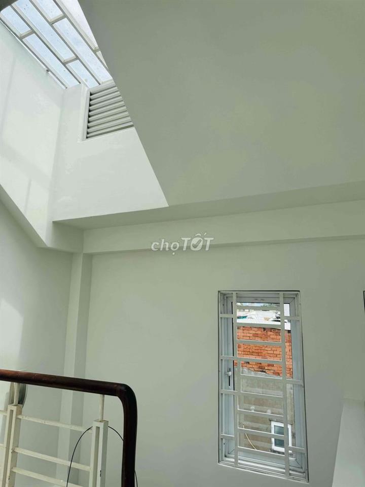 Nhà Nguyên Căn Hẻm 4m  Nguyễn Cảnh Chân Quận 1