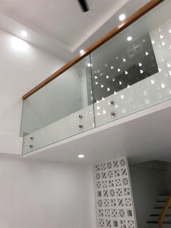 Nhà Nguyên Căn  4PN Hẻm Xe Hơi  Đường Trần Văn Ðang Quận 3