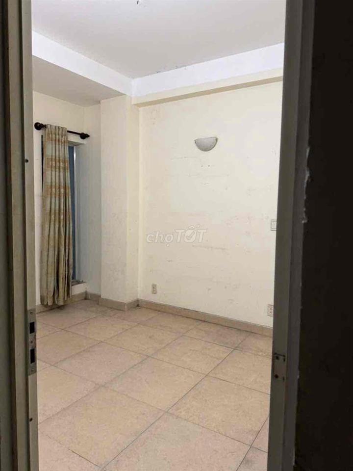 NHÀ 5PN TRẦN QUANG DIỆU QUẬN 3