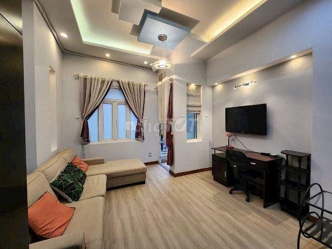 NHÀ MỚI 3PN ĐẦY ĐỦ NỘI THẤT GẦN MT LÝ THÁI TỔ