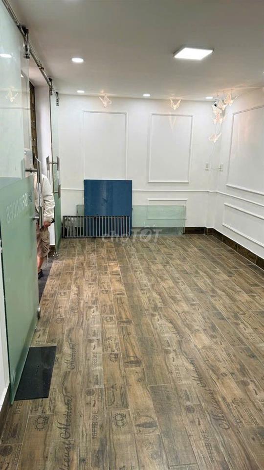 NHÀ MỚI HẺM XE HƠI LÊ HỒNG PHONG QUẬN 10