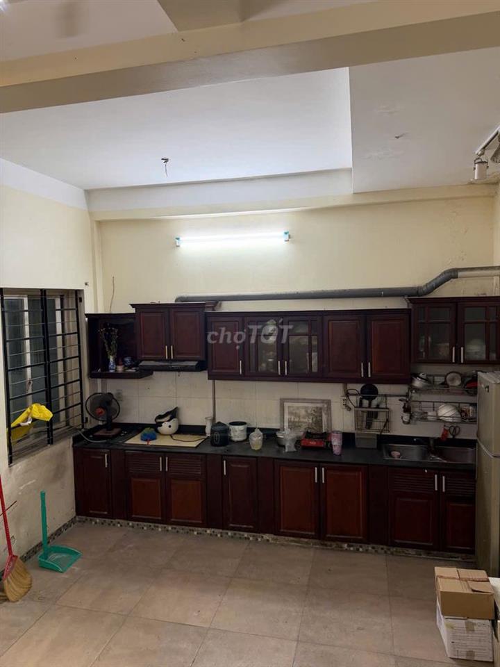 NHÀ  4PN SƠN SỬA MỚI GẦN THÀNH THÁI QUẬN 10