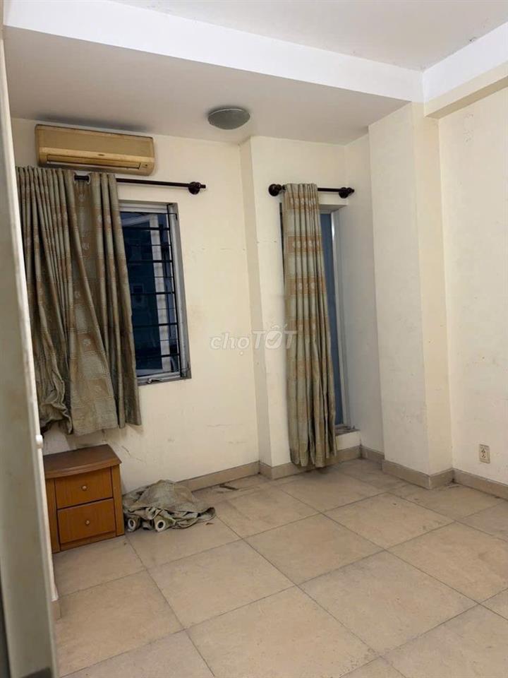 NHÀ  4PN SƠN SỬA MỚI GẦN THÀNH THÁI QUẬN 10