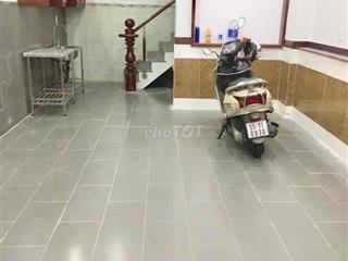 NHÀ MỚI 3PN XE HƠI ĐẬU CỬA TÔ HIẾN THÀNH QUẬN 10