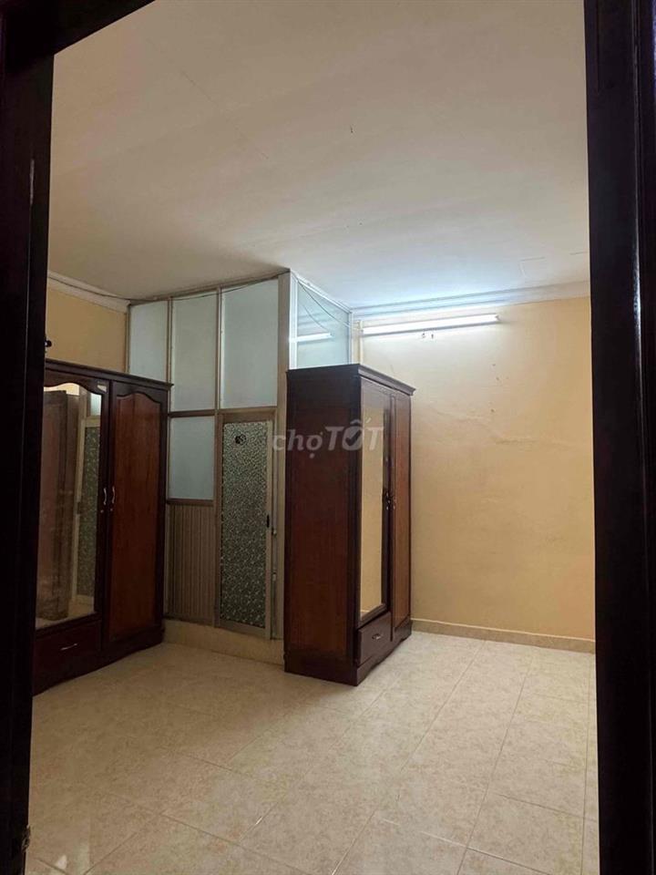 NHÀ HẺM XE HƠI NGUYỄN ĐÌNH CHIỂU TIỆN Ở VÀ KINH DOANH, VP CÔNG TY