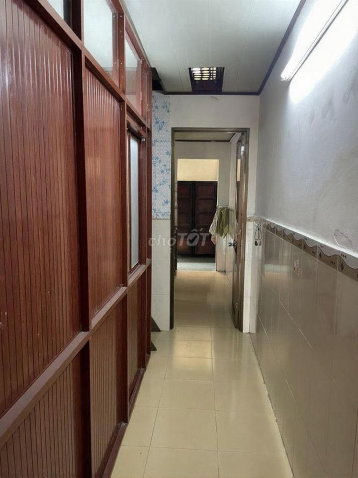 NHÀ 2PN HẺM XE HƠI GẦN  MẶT TIỀN CMT8