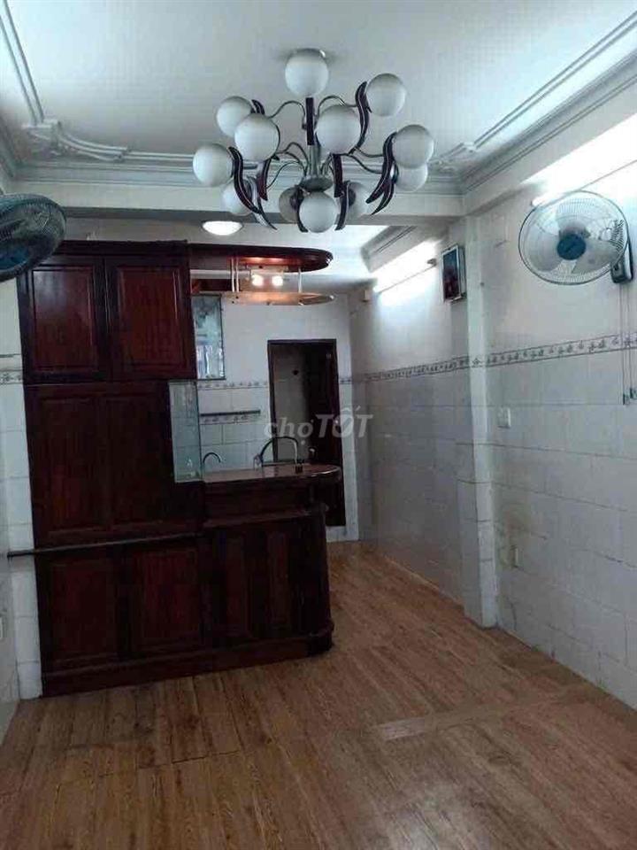 NHÀ  2PN ĐẦY ĐỦ NỘI THẤT PHẠM NGŨ LÃO NGAY CV 23/9