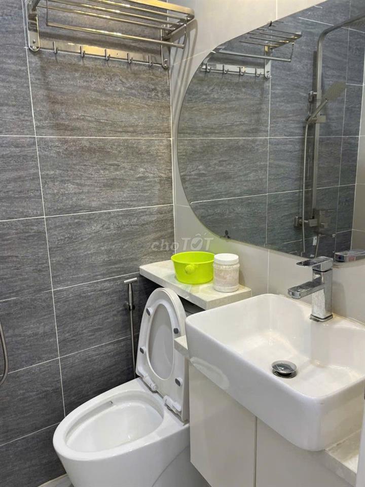 NHÀ MỚI HẺM XE TẢI TRẦN HƯNG ĐẠO QUẬN 1