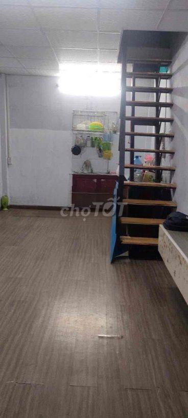 Nhà 4X10M2_HẺM XE HƠI TÔ HIẾN THÀNH _ CHỦ SƠN SỬA MỚI