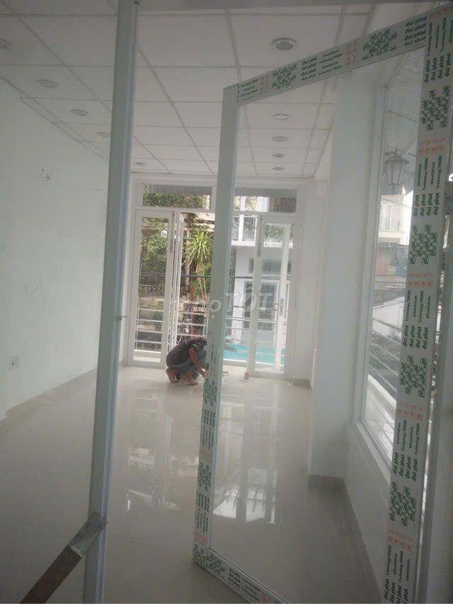 Nhà Mới_3PN _ 2 Mặt Tiền Hẻm  Trần Hưng Đạo  Quận 1