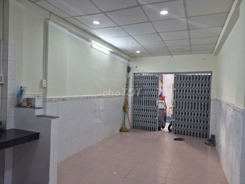 CHO THUÊ NHÀ HẺM 4M CMT8 _ CHO GIA ĐÌNH ÍT NGƯỜI, SINH VIÊN