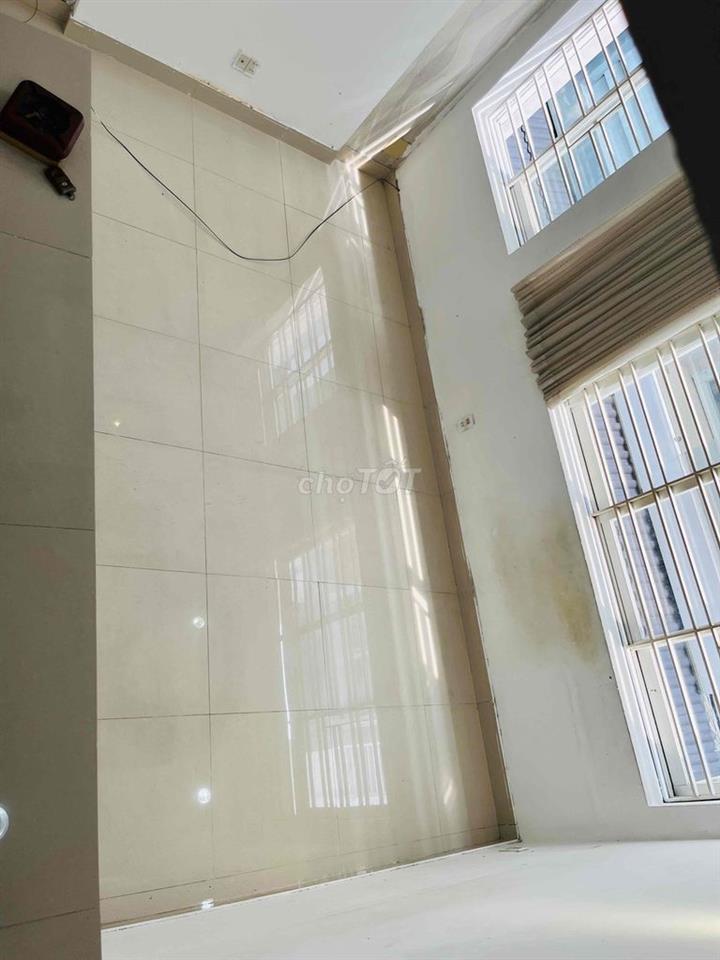 NHÀ MỚI 4PN LÊ VĂN SỸ PHÚ NHUẬN