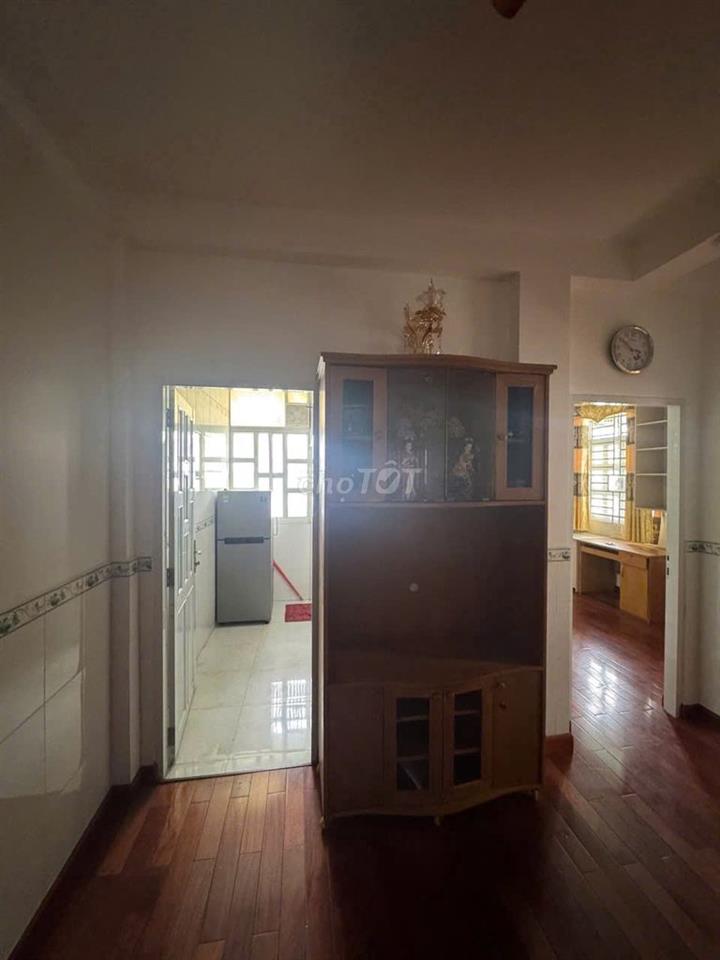 NHÀ 2PN ĐẦY ĐỦ NỘI THẤT TRẦN HƯNG ĐẠO QUẬN 1