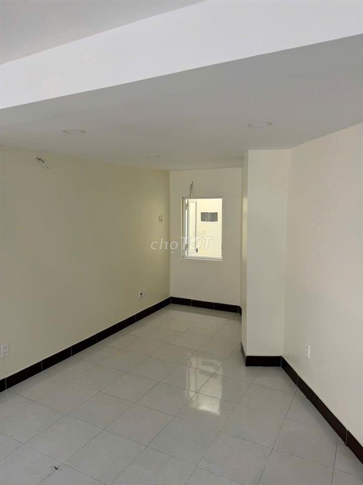 NHÀ MỚI 3PN HẺM 4M HOÀ HẢO QUẬN 10