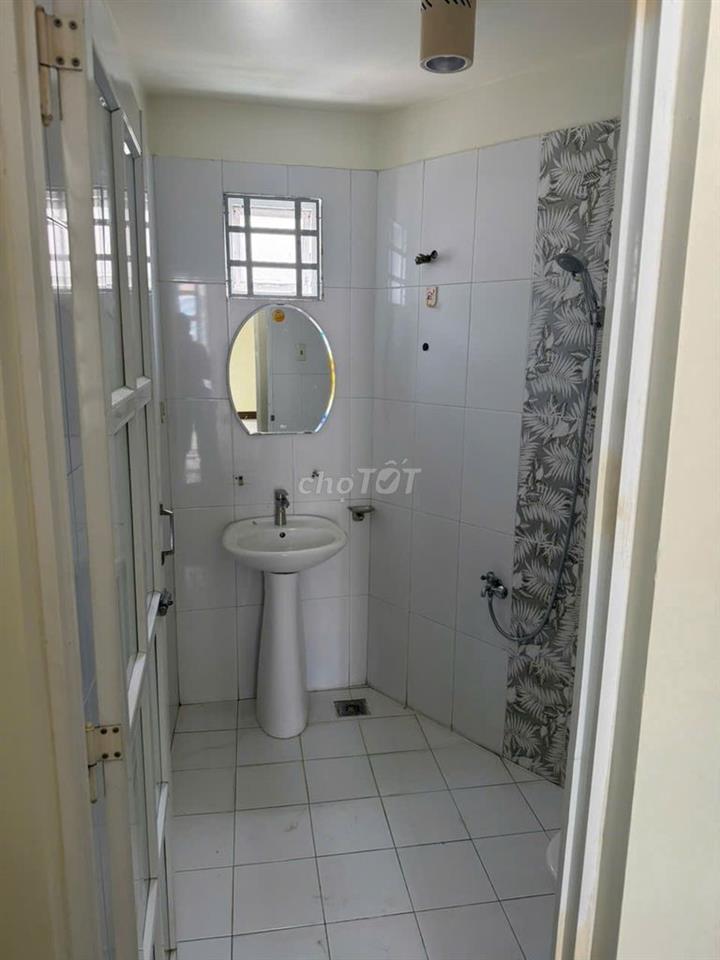 NHÀ MỚI 3PN HẺM 4M HOÀ HẢO QUẬN 10