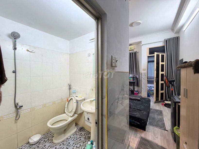 NHÀ 3PN NGUYỄN TIỂU LA QUẬN 10