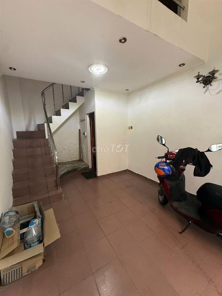 NHÀ MỚI  2PN GẦN MẶT TIỀN CMT8 PHƯỜNG 4, QUẬN 3