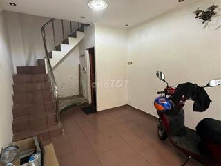 NHÀ MỚI  2PN GẦN MẶT TIỀN CMT8 PHƯỜNG 4, QUẬN 3