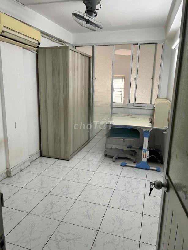 Nhà Nguyên Căn 3PN  Hẻm Xe Hơi CMT8 Quận 10
