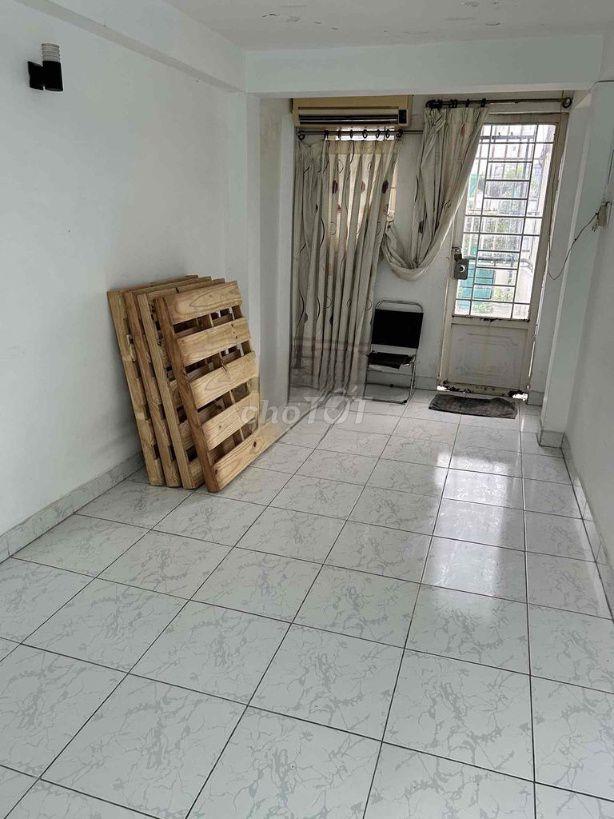 Nhà Nguyên Căn 3PN  Hẻm Xe Hơi CMT8 Quận 10