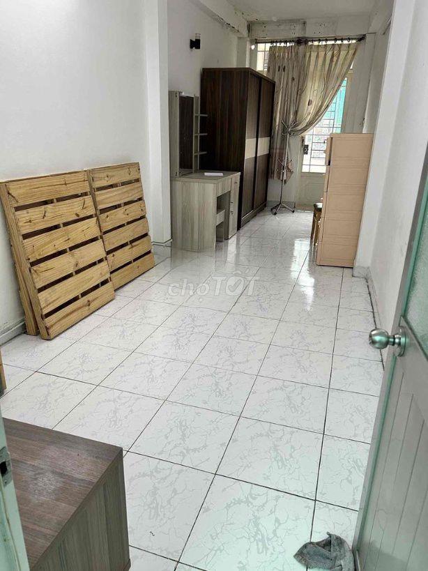 Nhà Nguyên Căn 3PN  Hẻm Xe Hơi CMT8 Quận 10