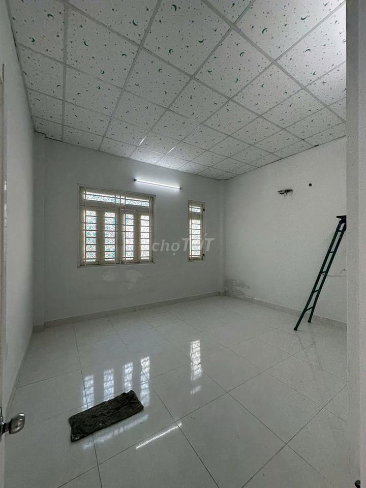 NHÀ MỚI 5x10m2, 2PN ĐƯỜNG LÊ BÌNH TÂN BÌNH