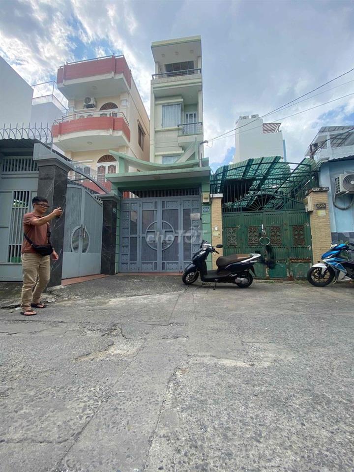 Nguyên căn 2 lầu Sân Thượng, 3,5 x 18M. Nhà mới