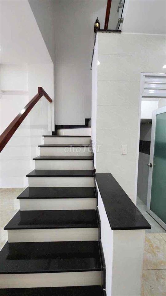 Cho thuê nhà mới hẻm xe tải 16 Trần Thiện Chánh P12 Q10 dt 4x16m 4p3wc