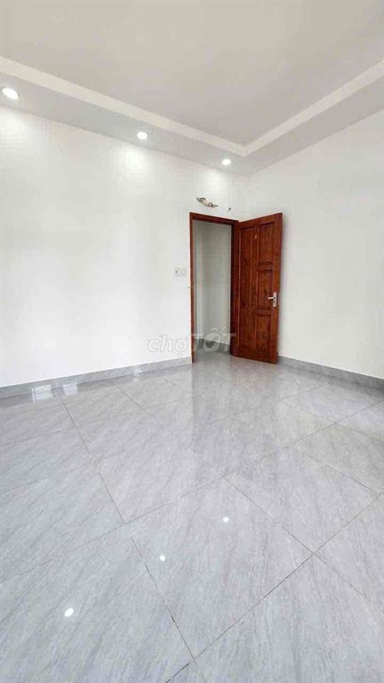 Cho thuê nhà mới hẻm xe tải 16 Trần Thiện Chánh P12 Q10 dt 4x16m 4p3wc