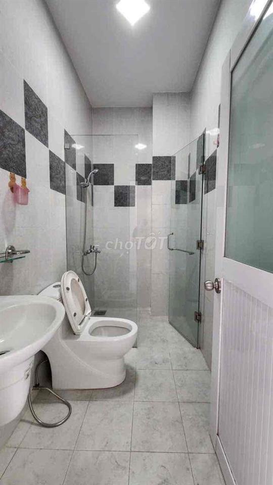Cho thuê nhà mới hẻm xe tải 16 Trần Thiện Chánh P12 Q10 dt 4x16m 4p3wc