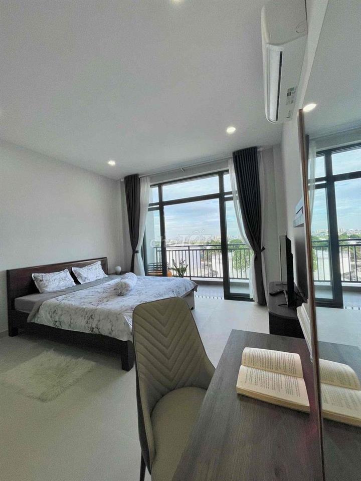 Cho thuê nhà mới HXT 134 Thành Thái P12, Q10 dt 5,5x16m trệt 3L 5p 4wc